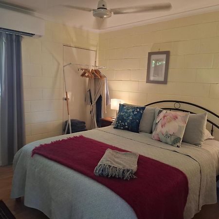 J & Ella'S Holiday House - 1 Bedroom, 1 Bathroom Home Cooktown Luaran gambar