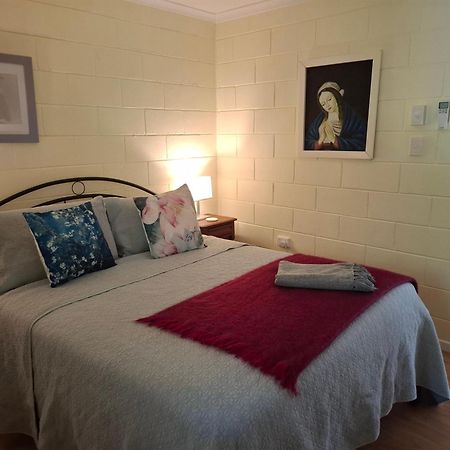 J & Ella'S Holiday House - 1 Bedroom, 1 Bathroom Home Cooktown Luaran gambar